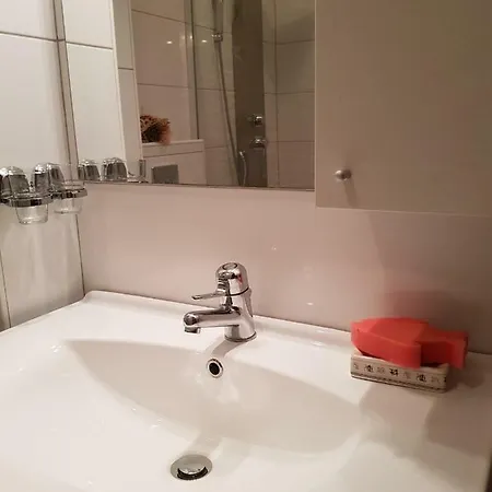 Apartment Labor *